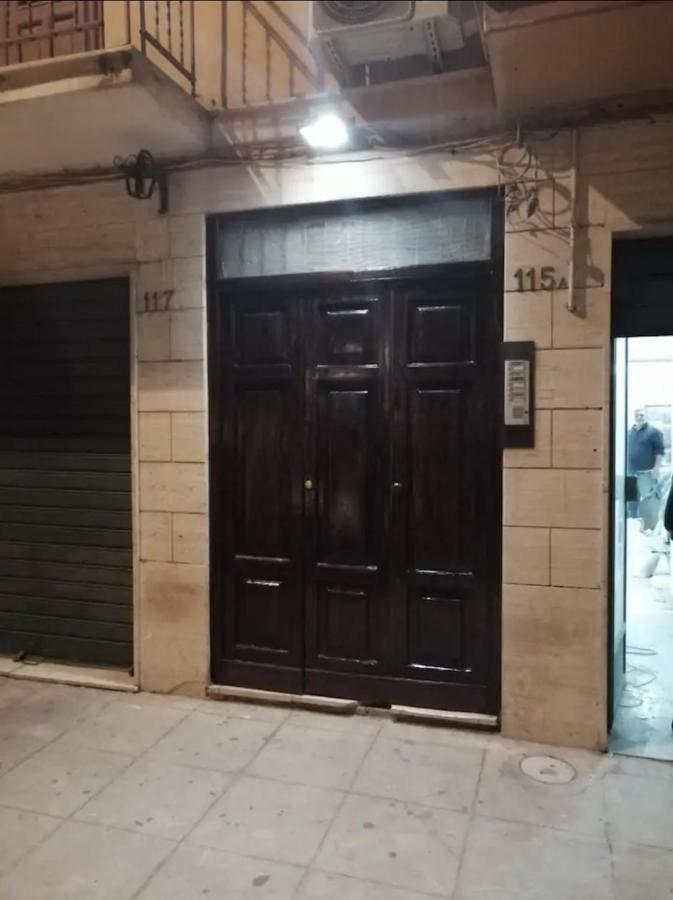 Maya'S Apartment Close To Ballaro Market And Central Station باليرمو المظهر الخارجي الصورة